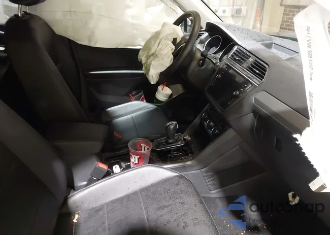 3VV2B7AX0MM102779: 44187773