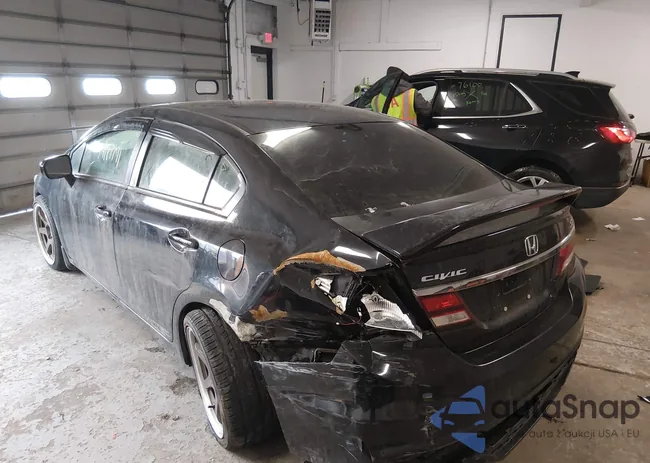 2HGFB6E58FH702200: 44187791