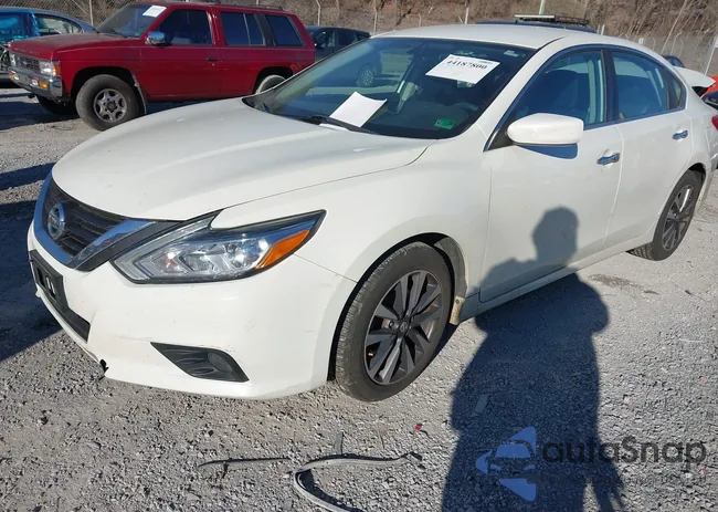 1N4AL3APXGC275804: 44187800