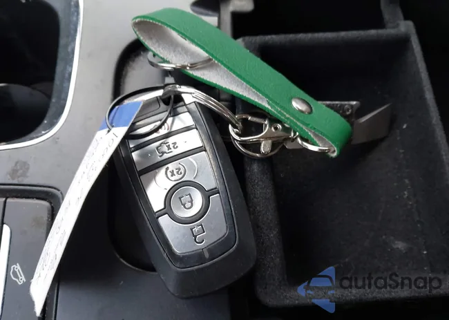 3FA6P0MU4KR256007: 44187878