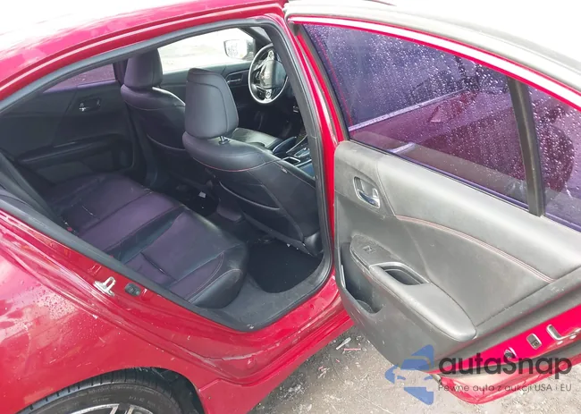 1HGCR2F17HA193589: 44187967