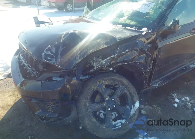 1C4RJHAG1RC233122: 44187971