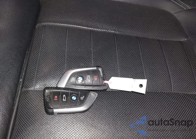 5UXTR9C53KLD97768: 44187982