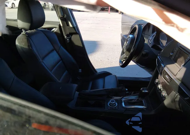 JM1GJ1V5XF1206533: 44187013