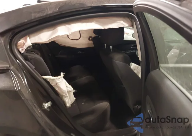 1G1PC5SB1E7464827: 44187128