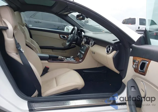 WDDPK3JA8JF151951: 44187192