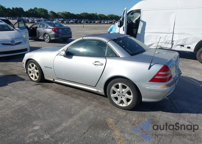 WDBKK49F22F245284: 44187208