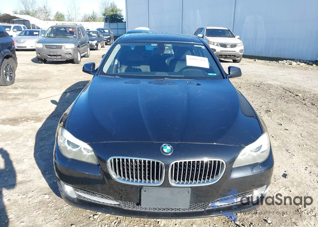 WBAFR7C52BC603093: 44187364