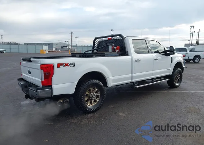 1FT8W3BT6JEB11909: 44187393