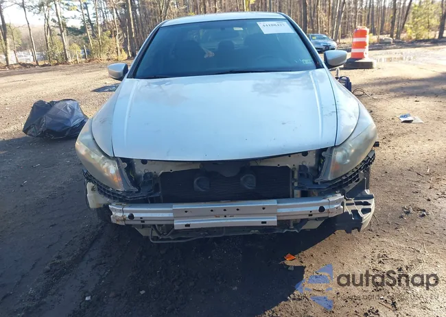 1HGCP26348A047609: 44188427