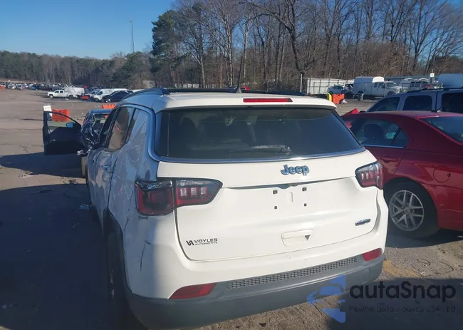 3C4NJCBBXKT706577: 44188432