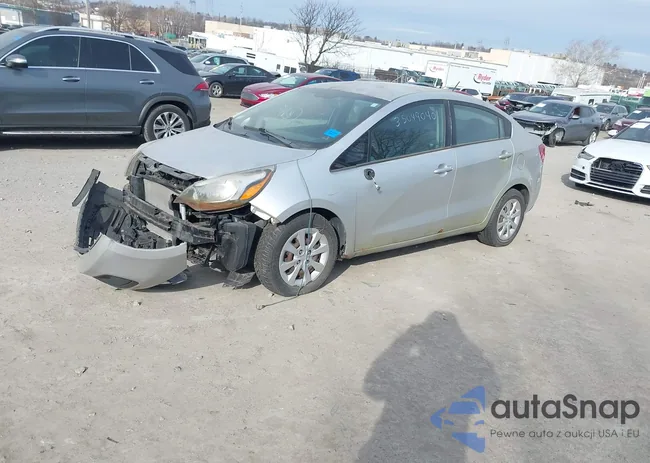 KNADM4A35E6375762: 44188449