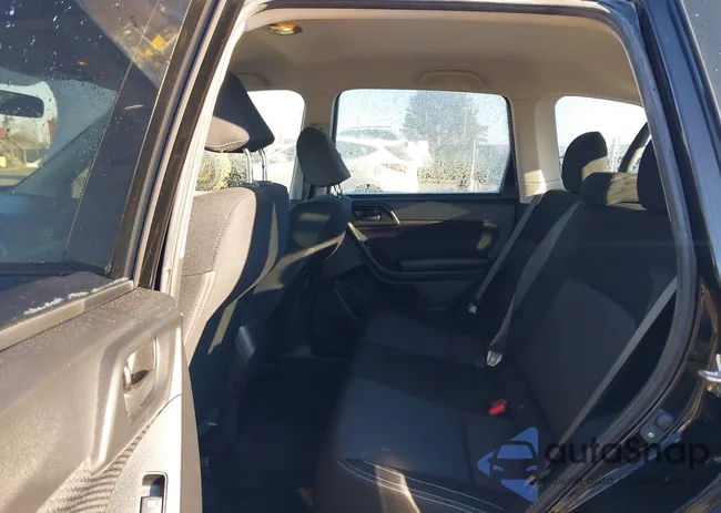 JF2SJAAC1JH576110: 44188471