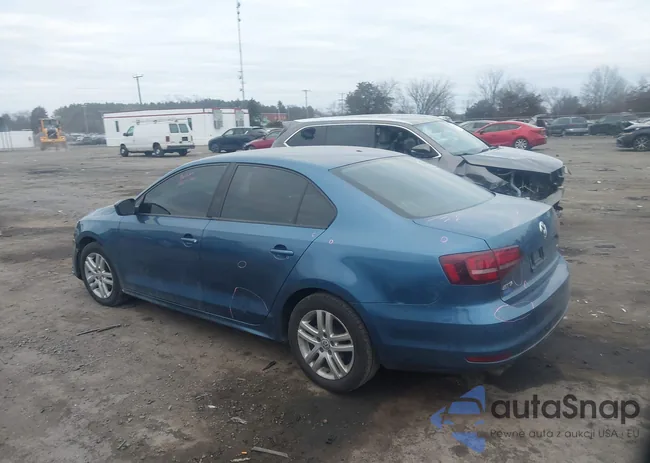 3VW2B7AJ4JM258942: 44188499