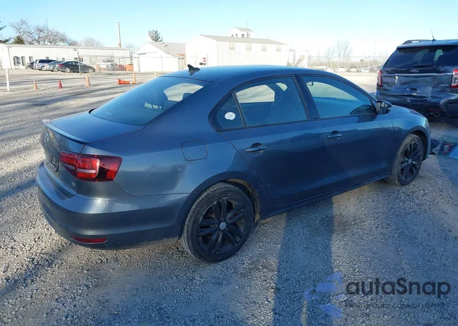 3VWD17AJ9JM208890: 44188504