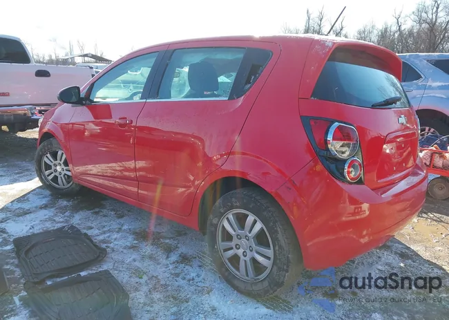 1G1JC6SHXF4158633: 44188516