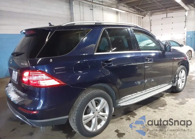 4JGDA5HBXDA118196: 44188612