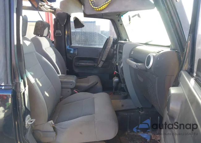 1J4FA54158L521193: 44188624