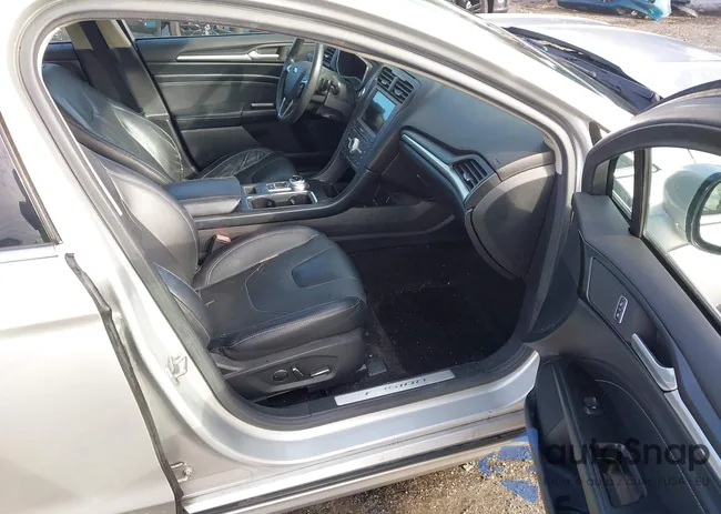 3FA6P0K95HR174620: 44188630