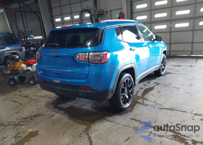 3C4NJDBN8ST540320: 44188739