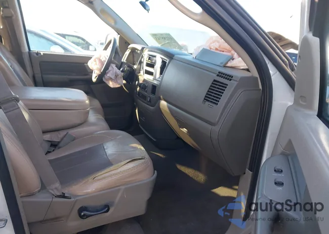 1D7HA18227S205660: 44188743