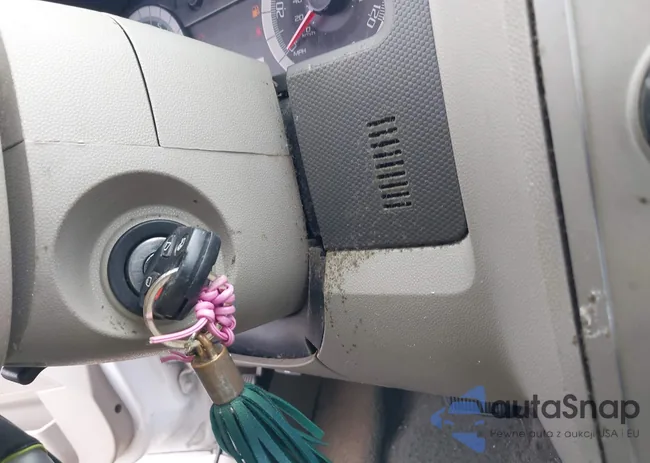 1FMCU03158KD23994: 44188827