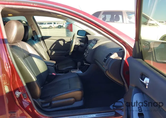 1N4AL2AP0BN400381: 44188862