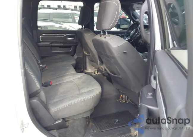 3C6UR5DL7KG520565: 44188930