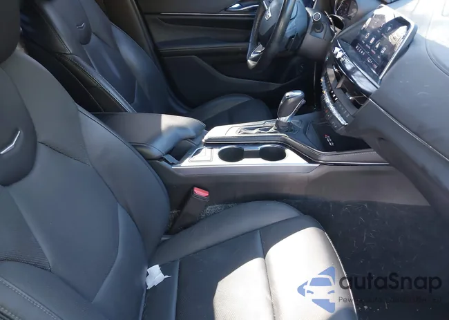 1G6DB5RK9P0123998: 44187999