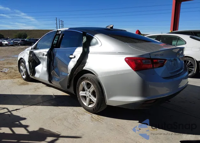 1G1ZB5ST1LF132846: 44188090