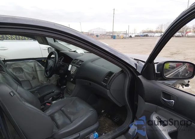 1HGCM56876A118546: 44188158