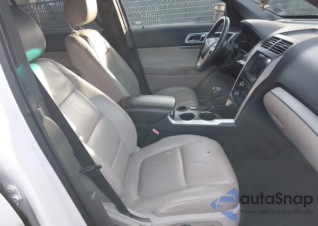 1FMHK7D80BGA49453: 44188187