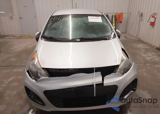 KNADM5A32F6500675: 44188287