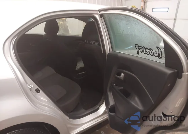 KNADM5A32F6500675: 44188287