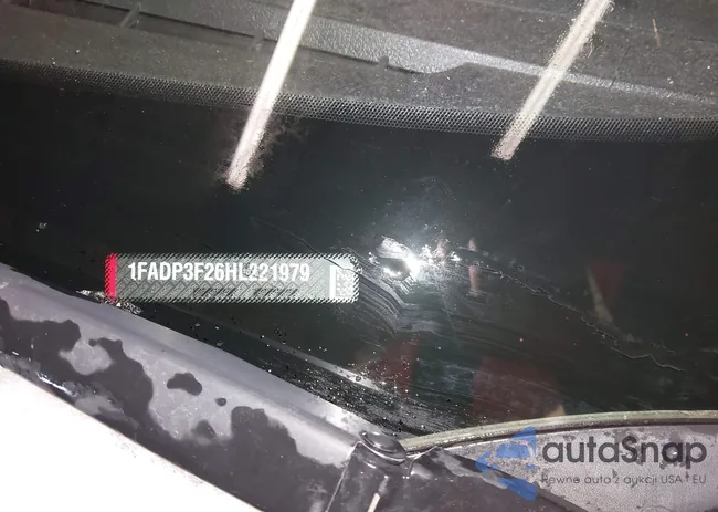 1FADP3F26HL221979: 44188303