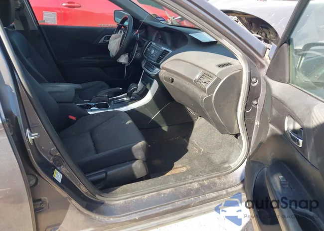 1HGCR2F39FA224128: 44188355