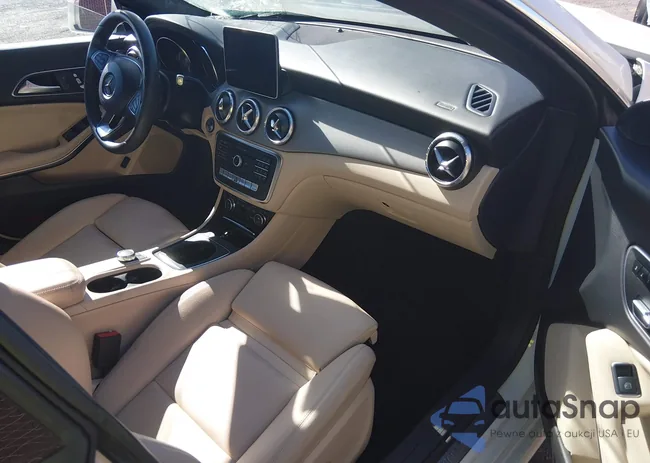 WDDSJ4EB5JN553406: 44189445