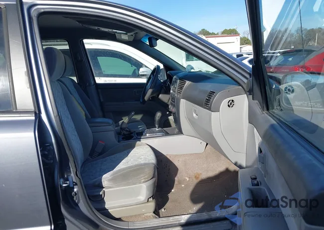 KNDJD735185800720: 44189464