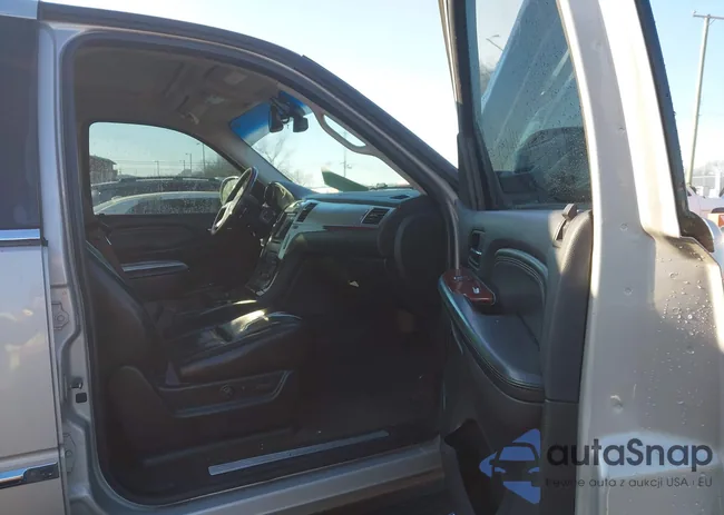 1GYFK232X9R123272: 44189494