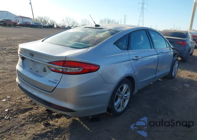 3FA6P0LU9JR262515: 44189503