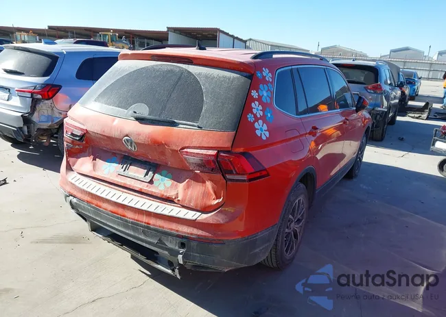 3VV3B7AX0KM131104: 44189549