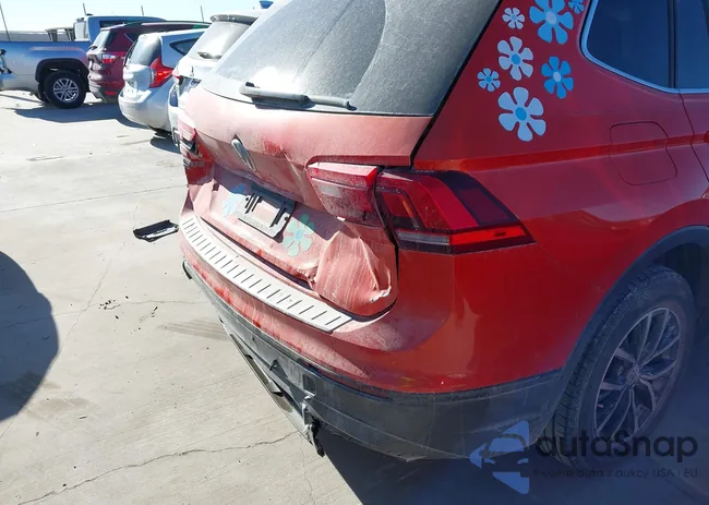 3VV3B7AX0KM131104: 44189549