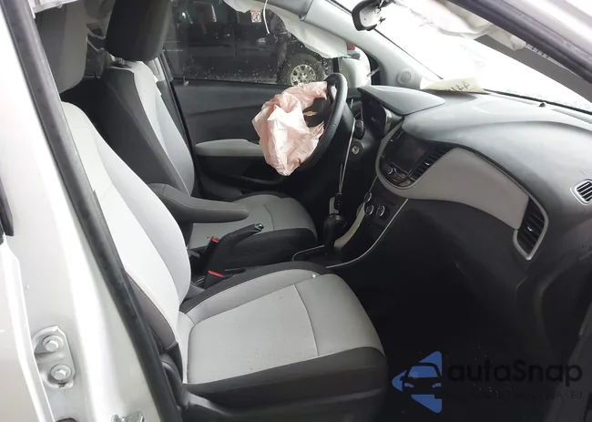 KL7CJKSB0MB304876: 44189582