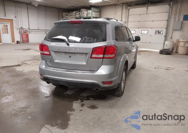 3C4PDDBG6HT540763: 44189632