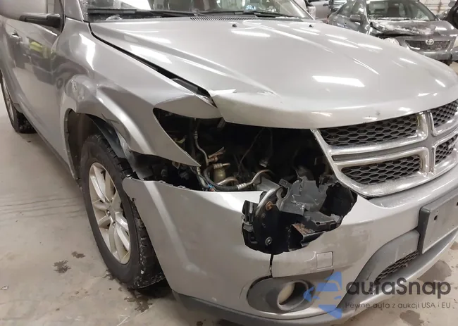 3C4PDDBG6HT540763: 44189632