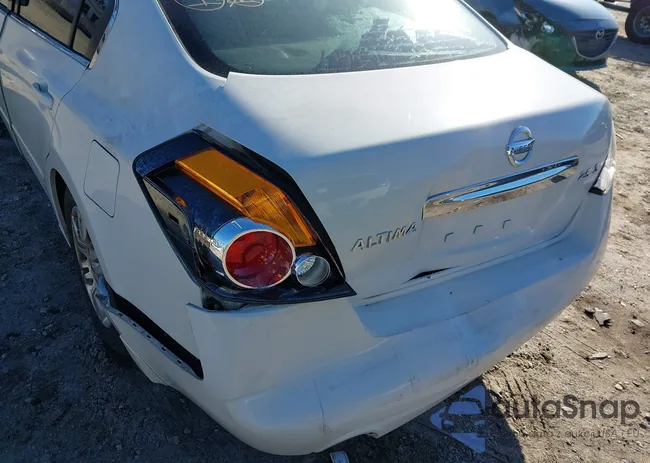 1N4AL2AP2CN467873: 44189640