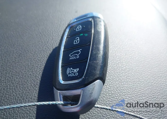 KM8K22AA5MU702847: 44189655