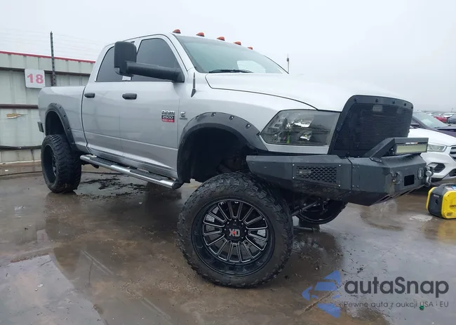 3C6UD5CL6CG282113: 44189679