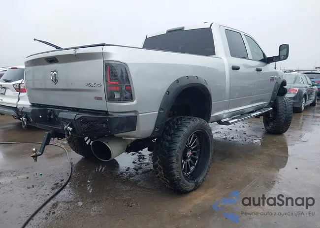 3C6UD5CL6CG282113: 44189679