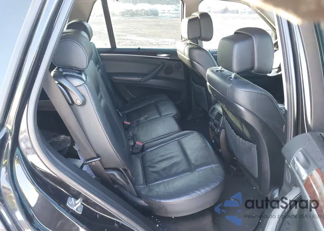 5UXZV4C56CL985641: 44189698